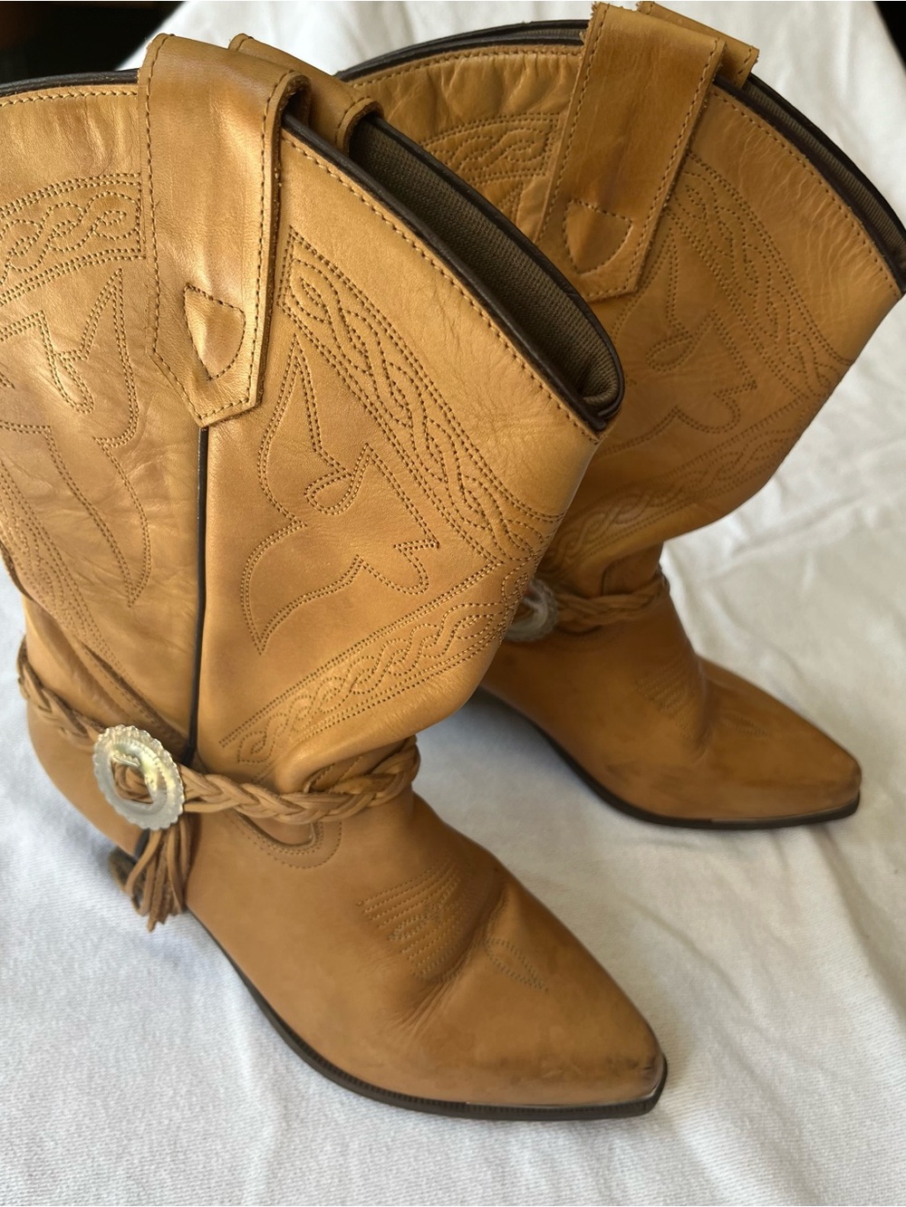 Tan Women's Oak Tree Fram Heeled Western Boots